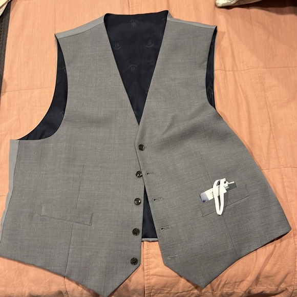 Tommy Hilfiger Flex Modern Fit Suit Separates Vest - Picture 2 of 4